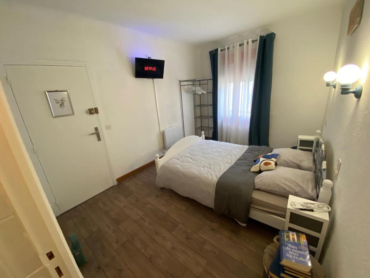 Os-Thel, Chambres A Louer Tautavel Exteriér fotografie