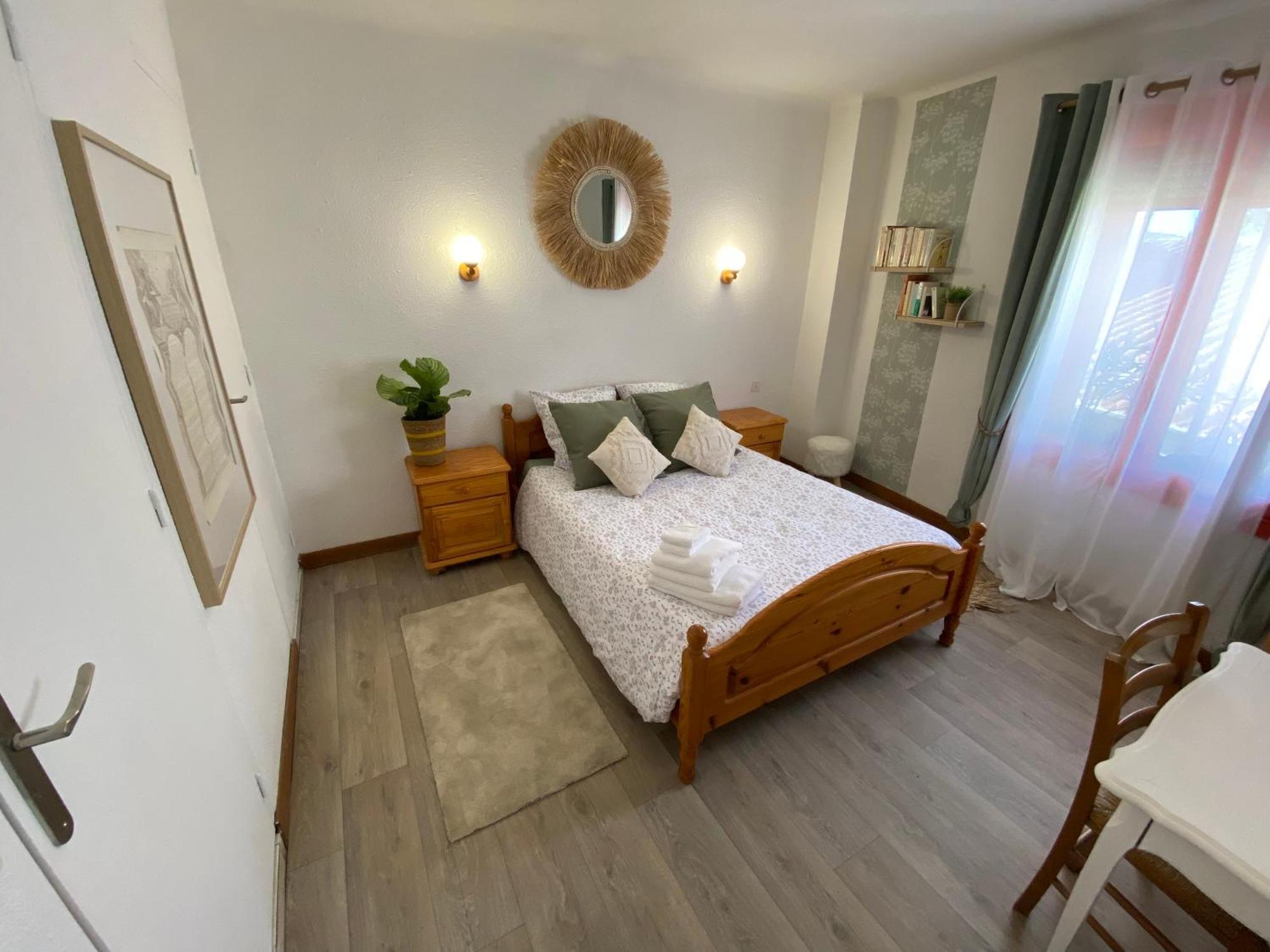 Os-Thel, Chambres A Louer Tautavel Exteriér fotografie
